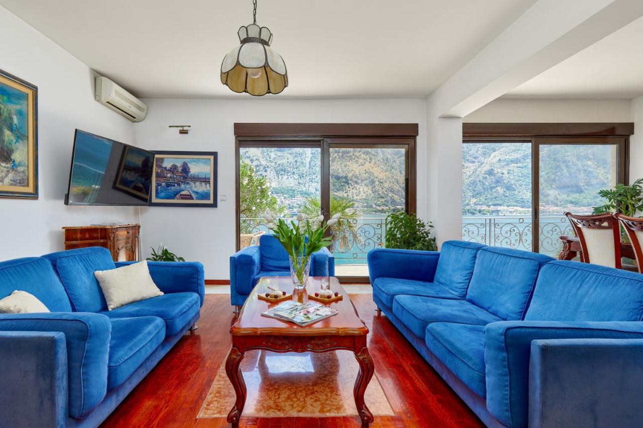 Apartment Aura With Sea View Kotor Ngoại thất bức ảnh